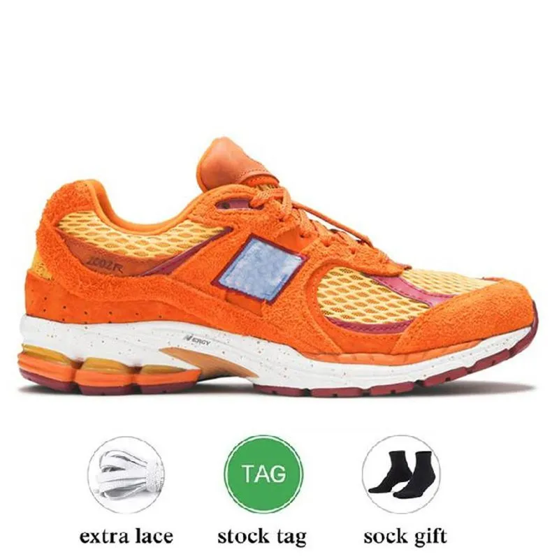 2023 designer athletic shoes sneakers 2002r bb2002r Bryant Giles What Now Protection Pack Pink Rain Cloud Sail Salehe Bembury Mens Women Trainers Sports 36-45
