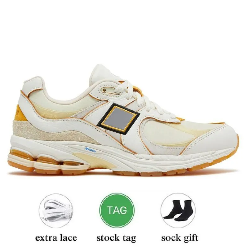 2023 designer athletic shoes sneakers 2002r bb2002r Bryant Giles What Now Protection Pack Pink Rain Cloud Sail Salehe Bembury Mens Women Trainers Sports 36-45