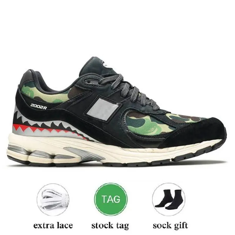 2023 designer athletic shoes sneakers 2002r bb2002r Bryant Giles What Now Protection Pack Pink Rain Cloud Sail Salehe Bembury Mens Women Trainers Sports 36-45