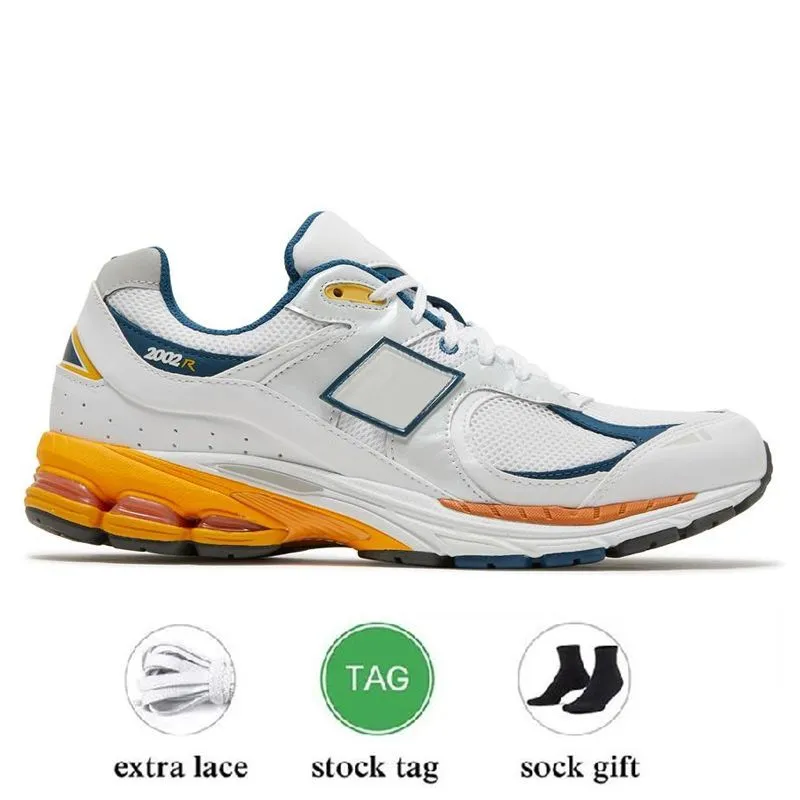 2023 designer athletic shoes sneakers 2002r bb2002r Bryant Giles What Now Protection Pack Pink Rain Cloud Sail Salehe Bembury Mens Women Trainers Sports 36-45