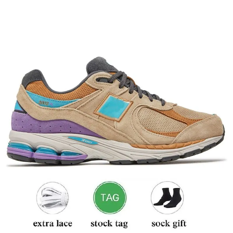 2023 designer athletic shoes sneakers 2002r bb2002r Bryant Giles What Now Protection Pack Pink Rain Cloud Sail Salehe Bembury Mens Women Trainers Sports 36-45