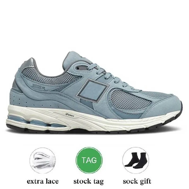 2023 designer athletic shoes sneakers 2002r bb2002r Bryant Giles What Now Protection Pack Pink Rain Cloud Sail Salehe Bembury Mens Women Trainers Sports 36-45