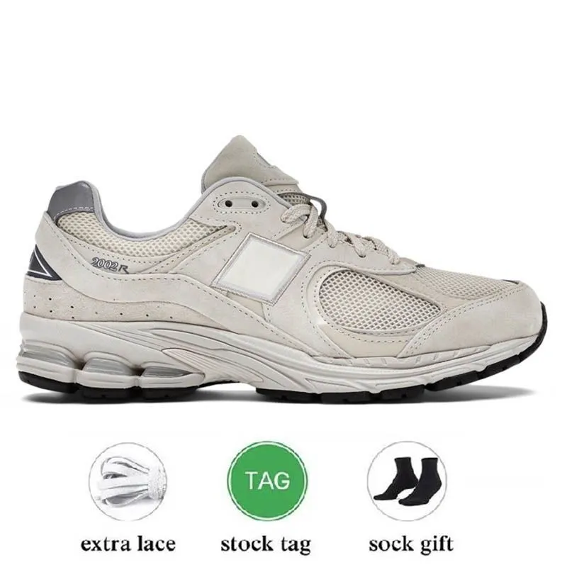 2023 designer athletic shoes sneakers 2002r bb2002r Bryant Giles What Now Protection Pack Pink Rain Cloud Sail Salehe Bembury Mens Women Trainers Sports 36-45