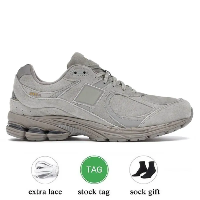 2023 designer athletic shoes sneakers 2002r bb2002r Bryant Giles What Now Protection Pack Pink Rain Cloud Sail Salehe Bembury Mens Women Trainers Sports 36-45