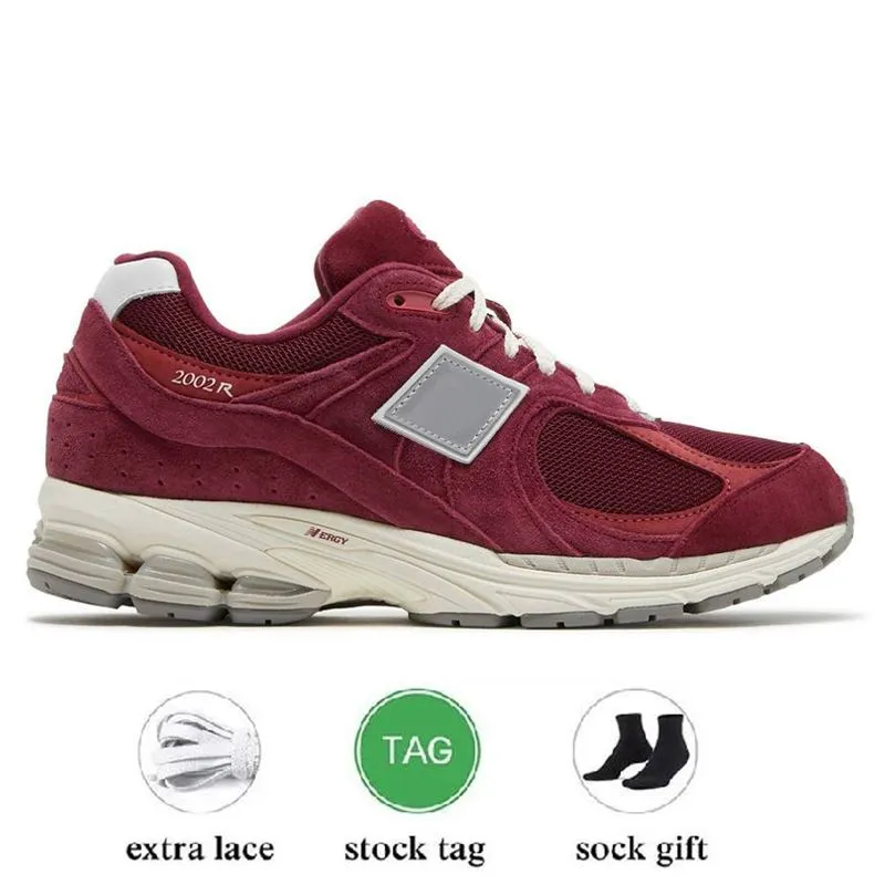 2023 designer athletic shoes sneakers 2002r bb2002r Bryant Giles What Now Protection Pack Pink Rain Cloud Sail Salehe Bembury Mens Women Trainers Sports 36-45