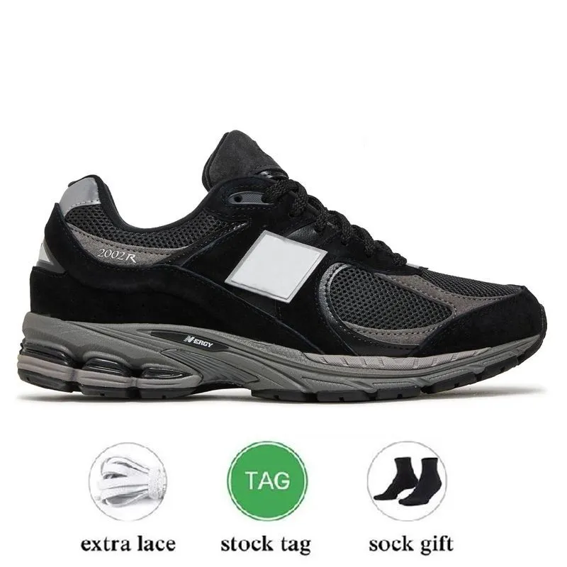 2023 designer athletic shoes sneakers 2002r bb2002r Bryant Giles What Now Protection Pack Pink Rain Cloud Sail Salehe Bembury Mens Women Trainers Sports 36-45