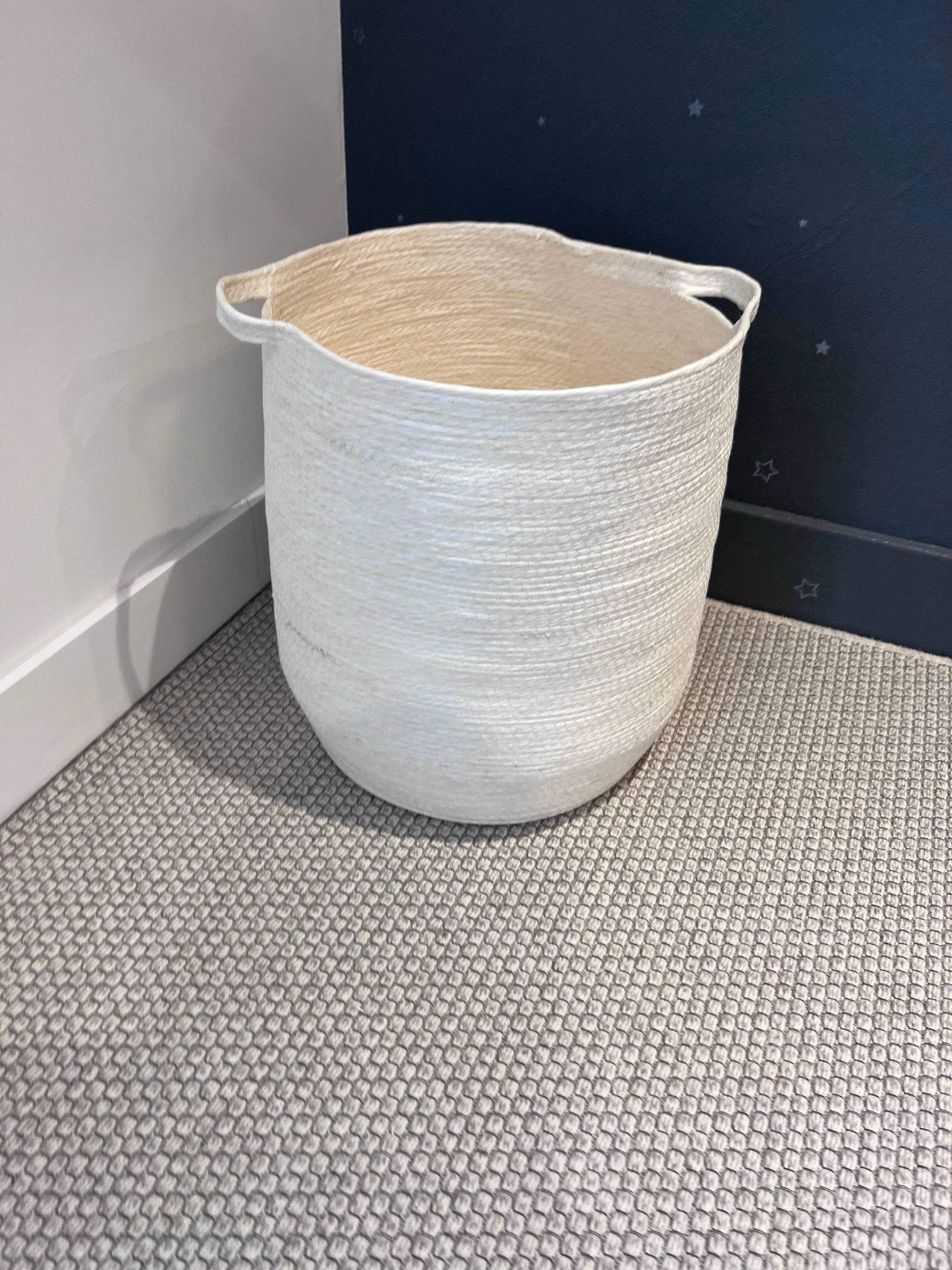 *BRAND NEW White Laundry Hamper