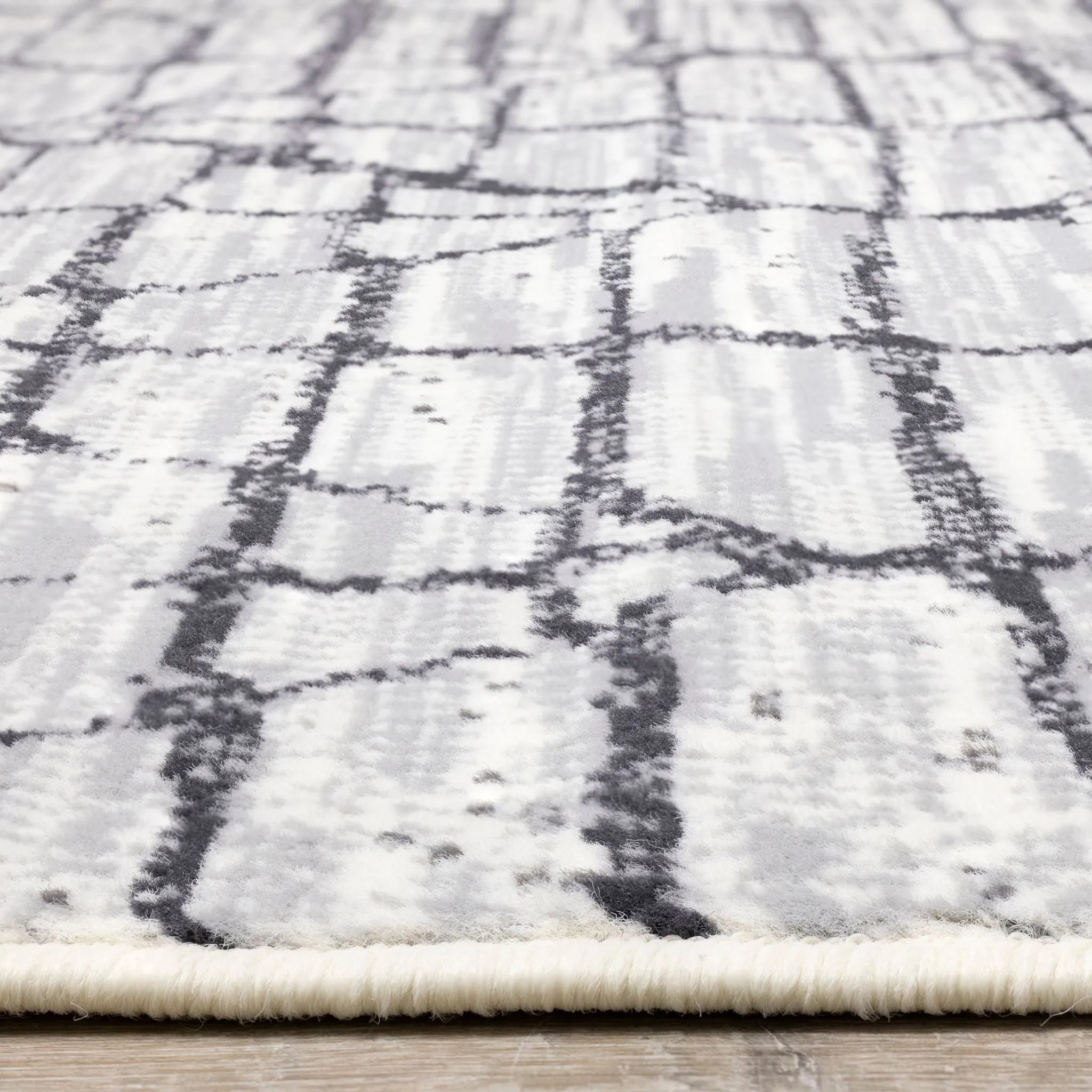 Faira Area Rug - 5'x7'