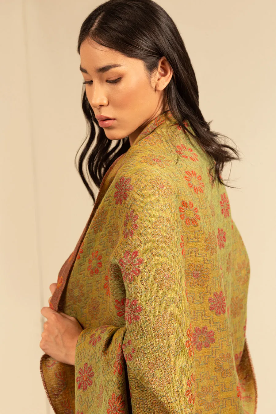 Nazca - 7 Shawl Baby Alpaca Color Ocre