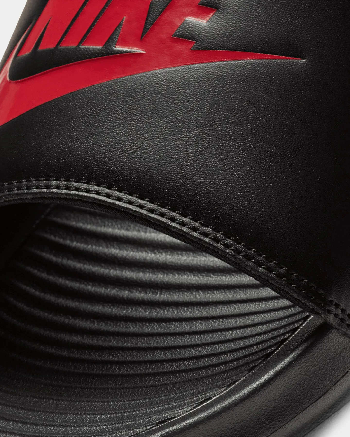 Nike Victori One Slides Black/Black/University Red