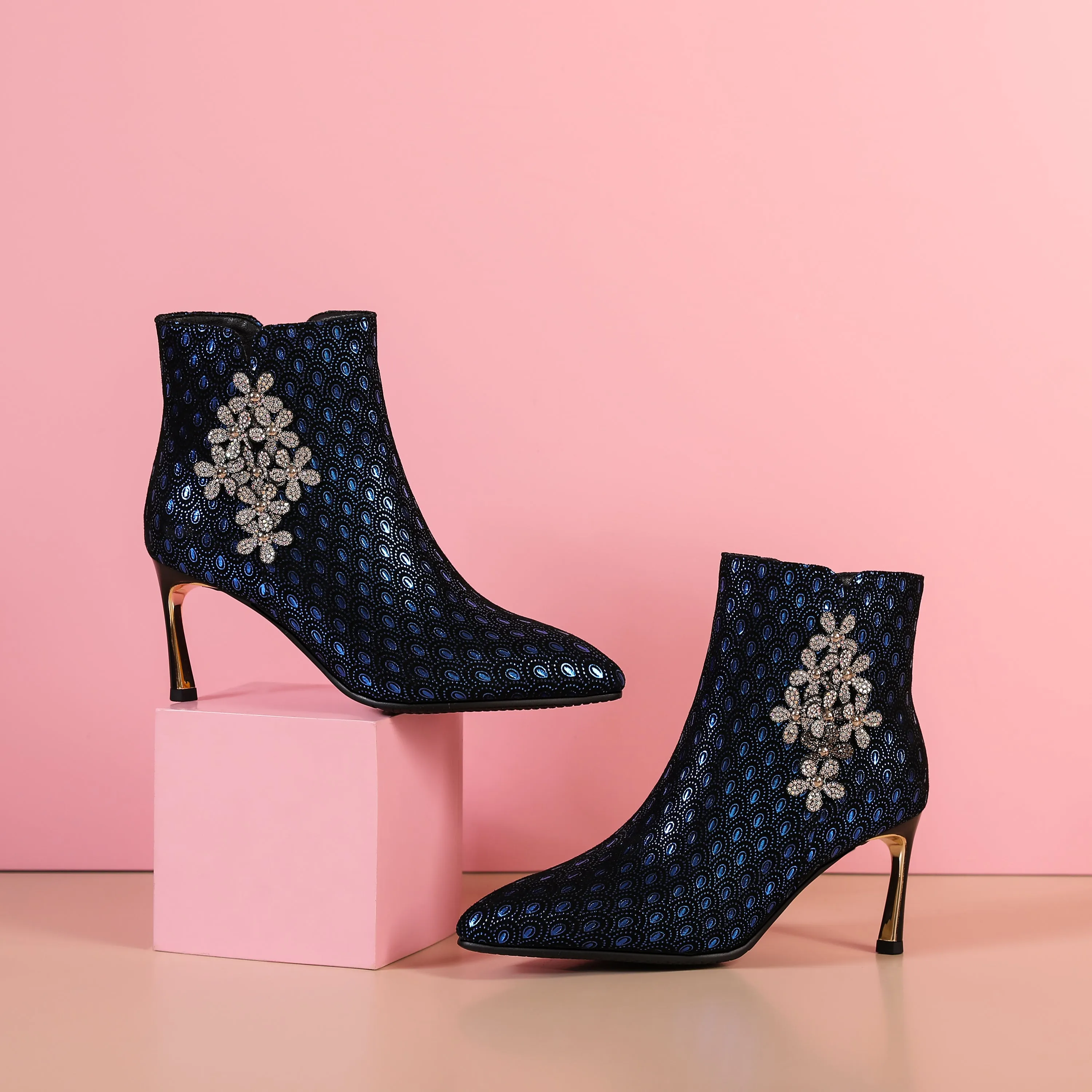TinaCus Women's Handmade Leather Sexy Metal Heel Side Zip Up Pointed Toe Ankle Boots with Rhinestone Flower