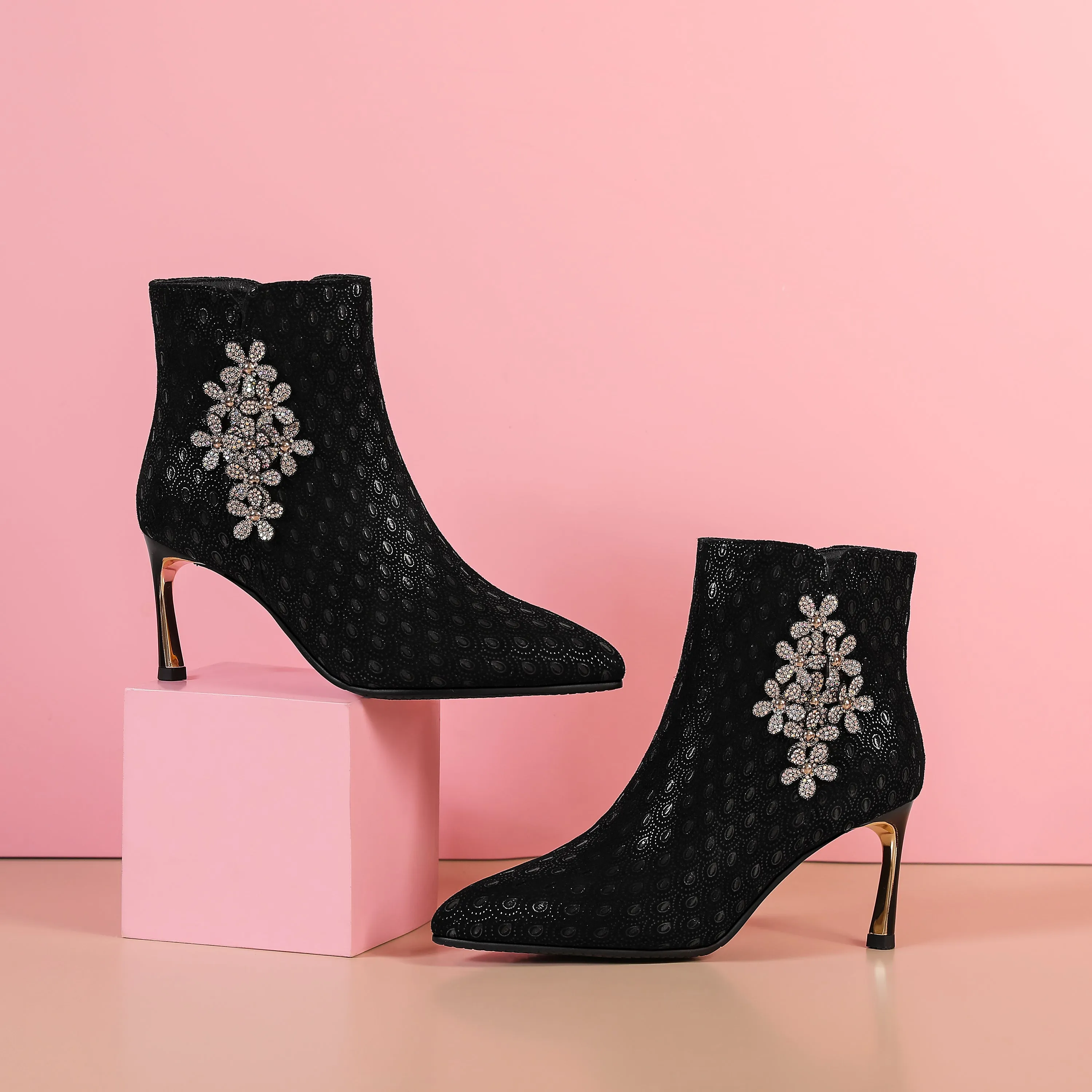 TinaCus Women's Handmade Leather Sexy Metal Heel Side Zip Up Pointed Toe Ankle Boots with Rhinestone Flower